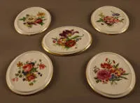 Cinq plaques en porcelaine, seconde moitié du XXe siècle, allemand