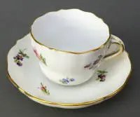 Tasse de vitrine Meissen à marque aux épées, début du XXe siècle, allemand