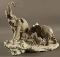 Groupe en porcelaine éléphants, Espagne seconde moitié du 20e s.