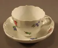 Tasse de vitrine Meissen aux épées, début du 20e s., Saxe