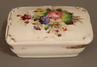 瓷器火柴盒约1880年，西里西亚