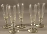 Cinq flûtes à champagne Biedermeier, Allemagne centrale vers 1830