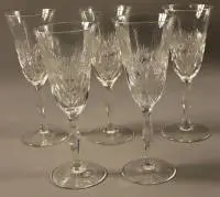 Cinq verres à champagne Saint Louis, modèle Chantilly vers 1930