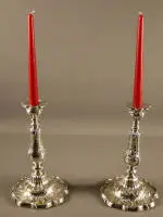 Paire de bougeoirs en argent, Angleterre avant 1900