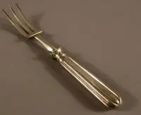 Fourchette à viande en argent, France vers 1770