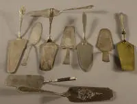 Lot taartscheppen uit verschillende tijdperken, 1890-1930, Duits