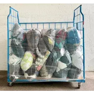 Лот одягу та білизни
