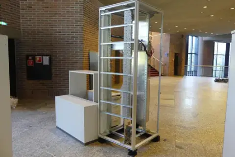 Quadro elettrico/struttura rack, aperto e mobili per ufficio, 4 pezzi