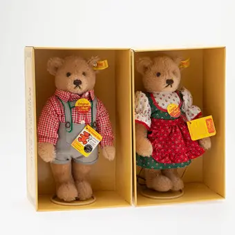 STEIFF. Teddy og bjørn i bayersk drakt, draktsett, Griengen ved Benz, 1986-1988 (2).