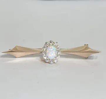 Spilla antica oro opale e diamanti