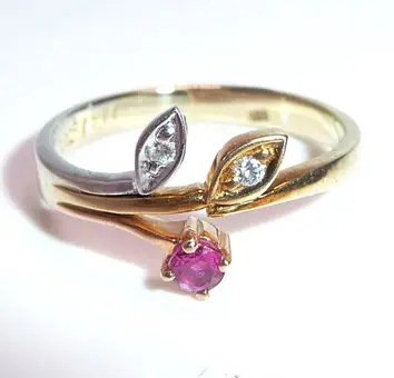 Ring 585 Gold tricolor Diamanten Rubin.