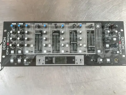 Mesa de mezclas Denon DN-X500