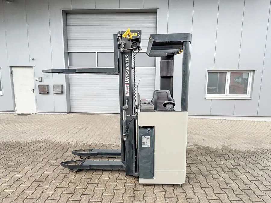 Unicarriers 160SDTFVH480XIN 电动高起升托盘搬运车