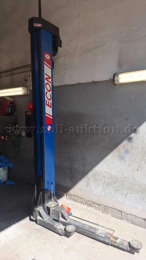 1台MAHA Econlift举升机