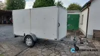 Otomobil römorku SARIS, kapalı kasa