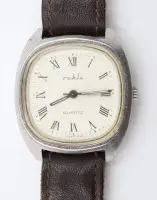 Vintage-Armbanduhr, Ruhla, Quarzuhrwerk läuft, ca. D-3,2cm, getragene Erhaltung