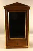 Vitrine murale Biedermeier, Allemagne du Sud vers 1830