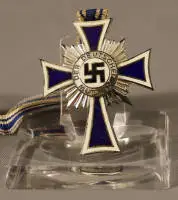 صليب شرف الأم الألمانية الفضي، الرايخ الألماني 1933-1945