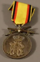 Principauté de Reuss, médaille d'honneur en argent avec épées sur ruban