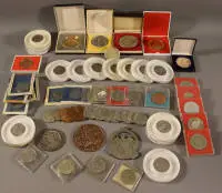 Médailles commémoratives de RDA de différents types, 1949-89