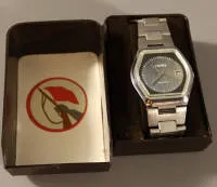 Reloj Ruhla obsequio de honor del Comité Central del SED