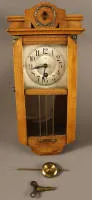 Horloge murale miniature Junghans des années 1920, allemande
