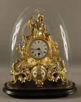 Pendule de table figurine avec dôme, milieu du XIXe s., Bohême
