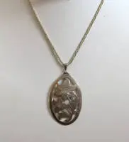 Pendentif Art nouveau en argent avec chaîne, allemand, début des années 1920 du 20e s.
