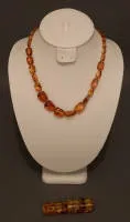 Set in ambra: bracciale e collana, anni 1960–1980, Germania