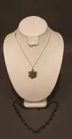 Collier et chaîne en argent avec pendentif, allemand vers 1920-1930