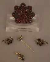 Parure de bijoux en grenat, Bohême avant 1900