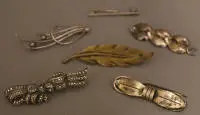 Lot de six broches en argent, début du 20e siècle, allemand