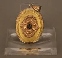Médaillon historiciste, Empire allemand vers 1880
