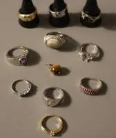 Lot de 10 bagues de femme en argent plus pendentif, époque contemporaine RFA