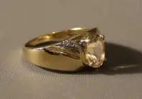 Bague de femme en or 375, époque contemporaine, RFA