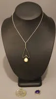 Trois pendentifs, milieu du 20e siècle, allemand