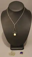 Trois pendentifs, milieu du 20e siècle, allemand