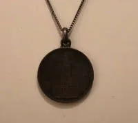 Silberner Münzanhänger mit Kette, Mitte des 20. Jh., deutsch