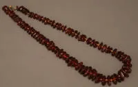 Collier en ambre dégradé, seconde moitié du 20e s., allemand