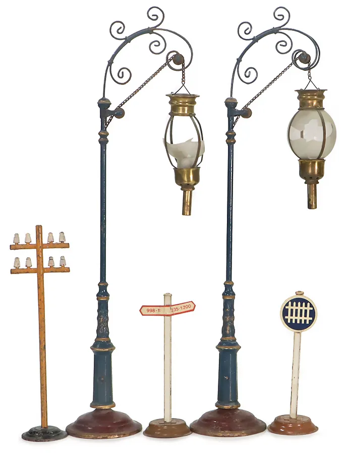 Lot, 2 lampes à huile de navette