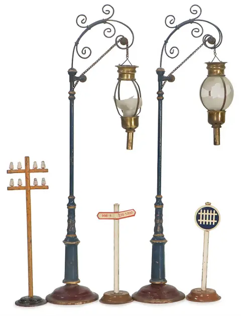 Lot, 2 lampes à huile de navette