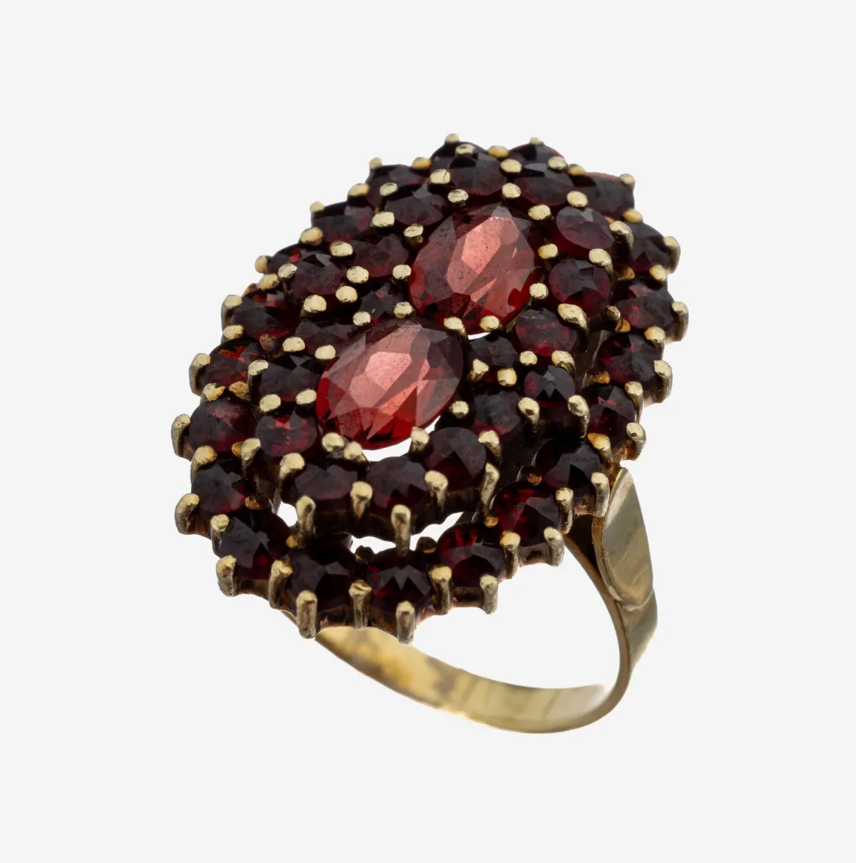 14 kt Gold Granat-Ring, GG 585/000, ovaler Ringkopf, ovalfacett. und rundfacett