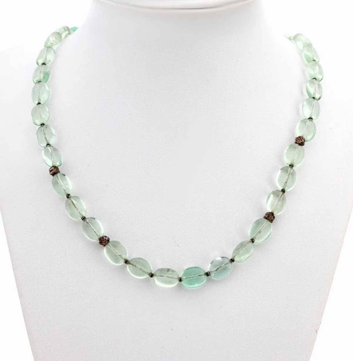 Collier en fluorite, Idar-Oberstein, vers 1920, fluorites ovales, maillons intermédiaires et