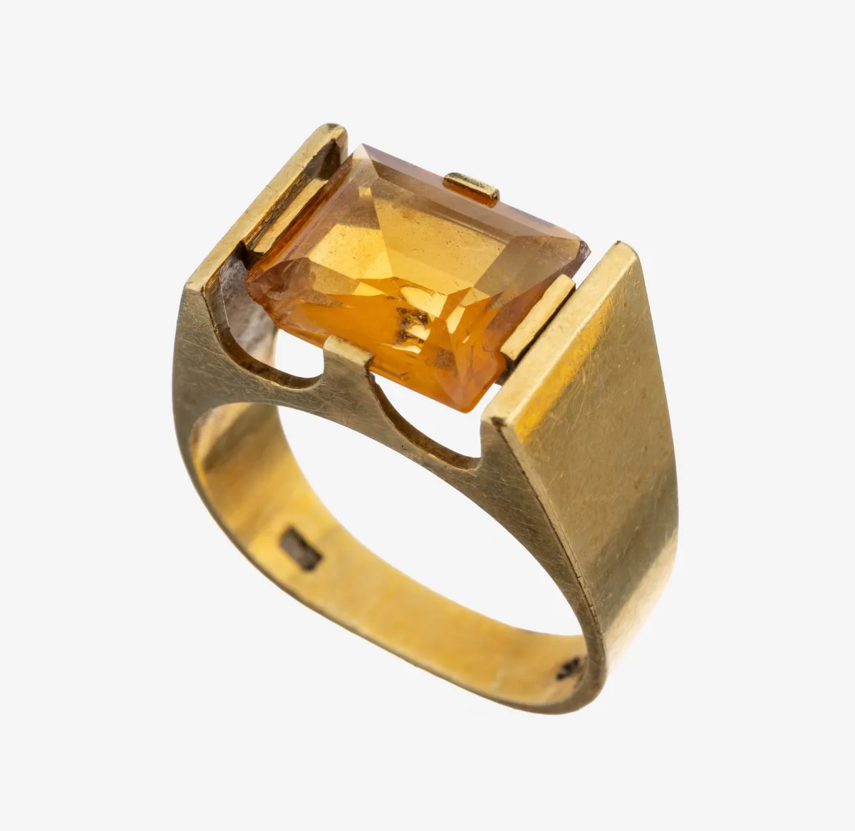 Bague citrine or 14 kt, or jaune 585/000, citrine taille escalier env. 5,0 ct, endommagée, taille 57