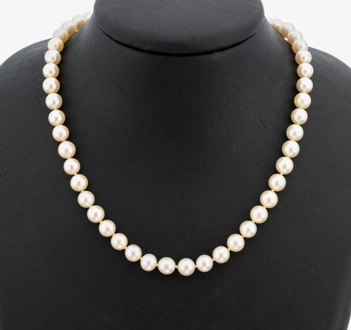 Perl-Collier, endlos, Akoyazuchtperlen, D. ca. 7.0-7.4 mm, einzeln geknotet, L. ca. 94