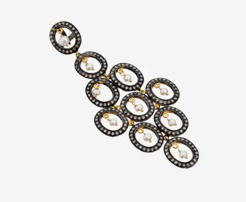 Pendentif diamant-perle, argent noirci et doré, design somptueux composé d'ovales