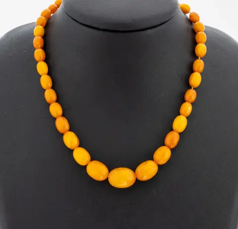Collier en ambre, olives en ambre butterscotch dégradé, D. env. 5-12,4 mm, L. env.