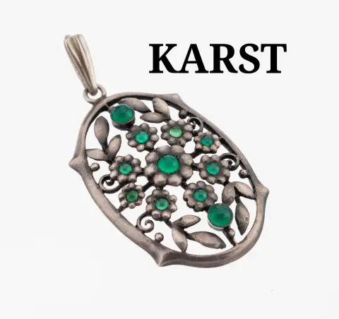 Pendentif agate, vers 1890-1900, argent 800, forme ovale, ajouré, floral