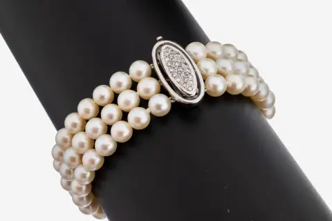 Bracelet en perles avec fermoir en or 14 kt et diamant, or blanc 585/000, 3 rangs de perles de culture Akoya