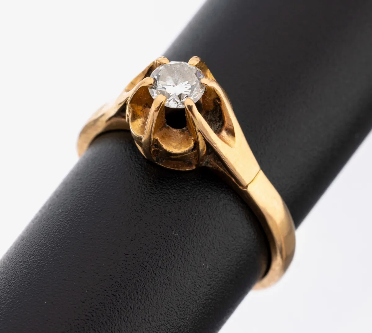 18 kt Gold Brillant-Ring, GG 750/000, Brillant ca. 0.30 ct Weiß/si, RW 54, ca. 4.1 g